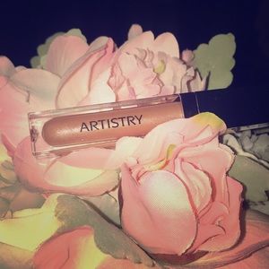 Brand new Artistry light up lipgloss